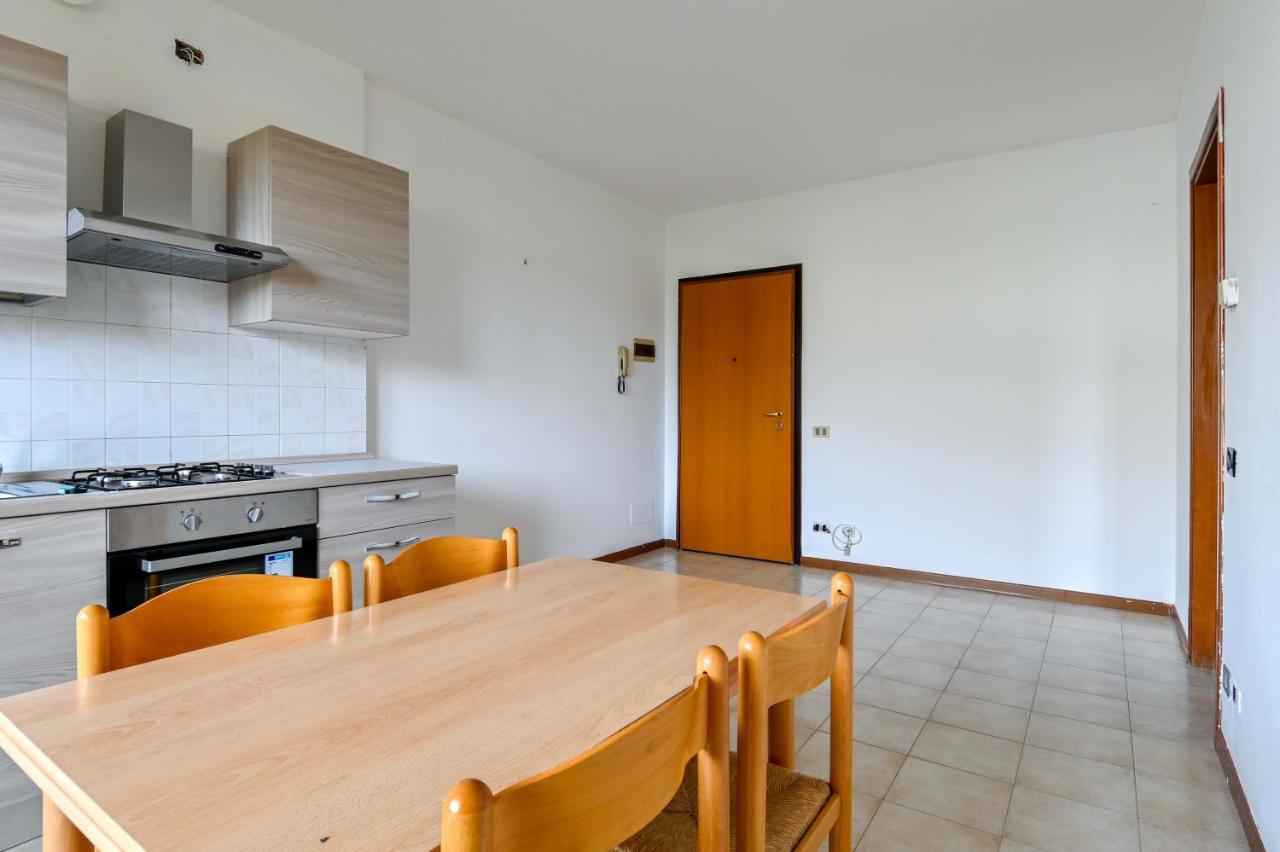 Luna Apartment Cavernago Bagian luar foto