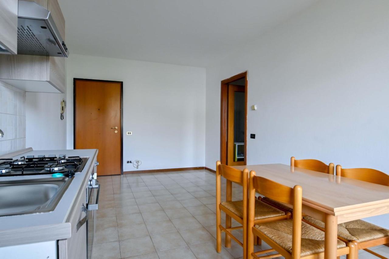 Luna Apartment Cavernago Bagian luar foto